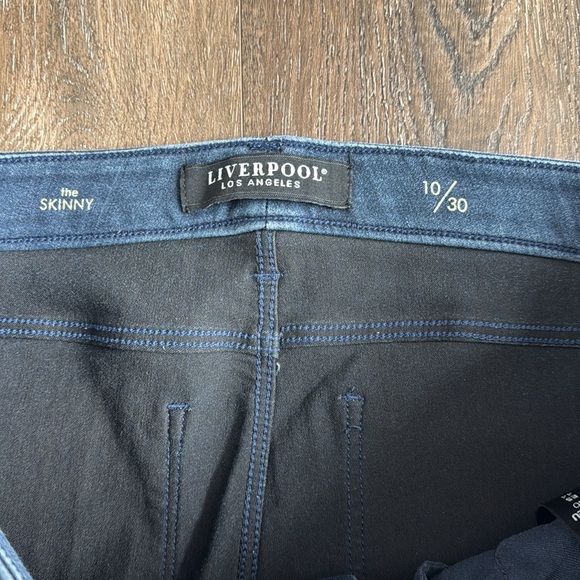 Liverpool Jeans. Women’s size 10/30. The skinny. - Picture 3 of 7
